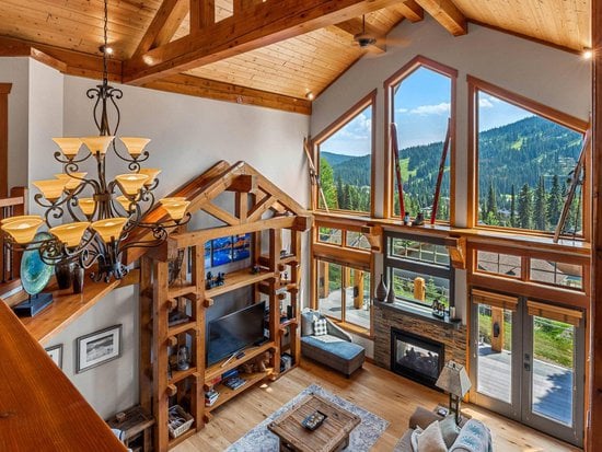 Sun Peaks 4 Bedroom Accommodation - Sundance Estates - #1469 Sun Peaks 4 Bedroom Accommodation - Sundance Estates - #1469