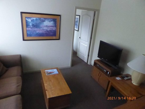 Whistler 1 Bedroom Accommodation - Whistler Town Plaza - Deer Lodge - #1470