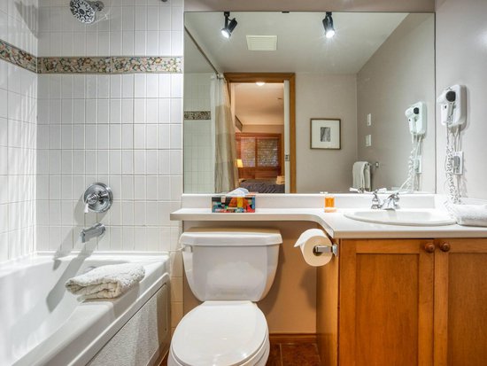 Whistler 2 Bedroom Accommodation - Glacier's Reach - #1495