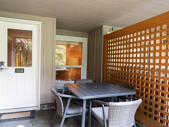 Whistler 2 Bedroom Accommodation - Glacier's Reach - #1495