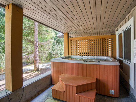 Whistler 2 Bedroom Accommodation - Glacier's Reach - #1495