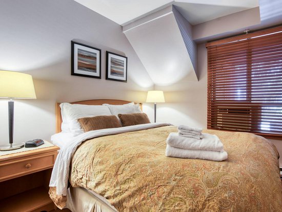 Whistler 2 Bedroom Accommodation - Glacier's Reach - #1495