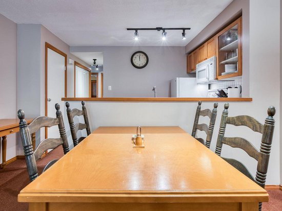 Whistler 2 Bedroom Accommodation - Glacier's Reach - #1495
