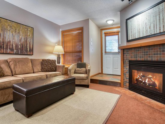 Whistler 2 Bedroom Accommodation - Glacier's Reach - #1495