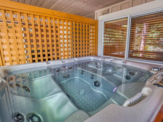 Whistler 2 Bedroom Accommodation - Glacier's Reach - #1495