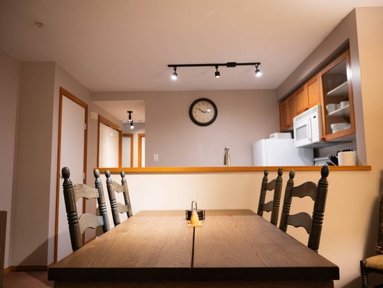 Whistler 2 Bedroom Accommodation - Glacier's Reach - #1495