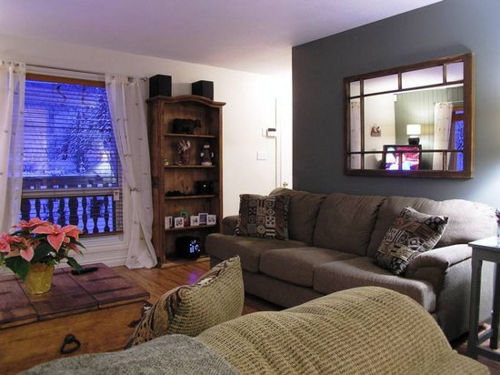 Kicking Horse 4 Bedroom Accommodation - Blaeberry Valley - #1510