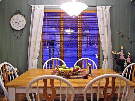 Kicking Horse 4 Bedroom Accommodation - Blaeberry Valley - #1510