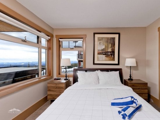 Big White 3 Bedroom Accommodation - Raven - #1527 Big White 3 Bedroom Accommodation - Raven - #1527