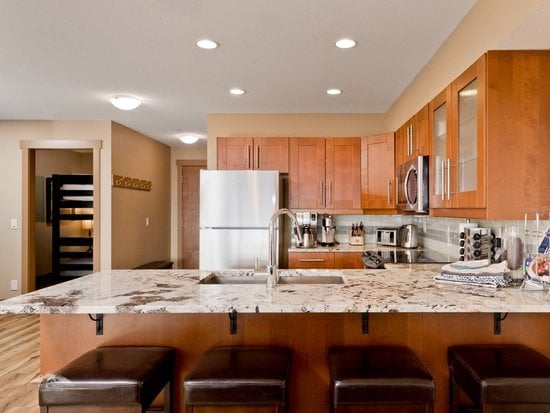 Big White 3 Bedroom Accommodation - Raven - #1527 Big White 3 Bedroom Accommodation - Raven - #1527