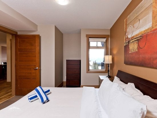 Big White 3 Bedroom Accommodation - Raven - #1527 Big White 3 Bedroom Accommodation - Raven - #1527