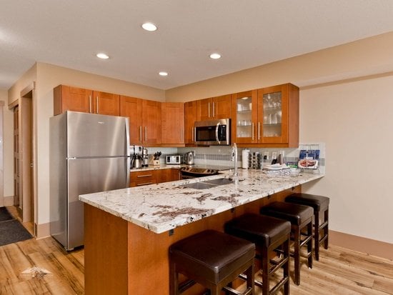 Big White 3 Bedroom Accommodation - Raven - #1527 Big White 3 Bedroom Accommodation - Raven - #1527
