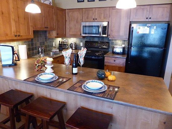 Sun Peaks 2 Bedroom Accommodation - Settlers Crossing - #1590 Sun Peaks 2 Bedroom Accommodation - Settlers Crossing - #1590