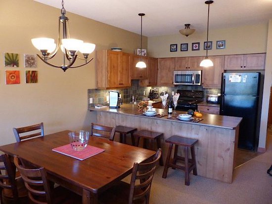 Sun Peaks 2 Bedroom Accommodation - Settlers Crossing - #1590 Sun Peaks 2 Bedroom Accommodation - Settlers Crossing - #1590