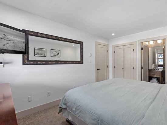 Whistler 2 Bedroom Accommodation - Glacier Lodge - #1646