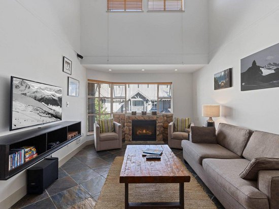 Whistler 2 Bedroom Accommodation - Glacier Lodge - #1646