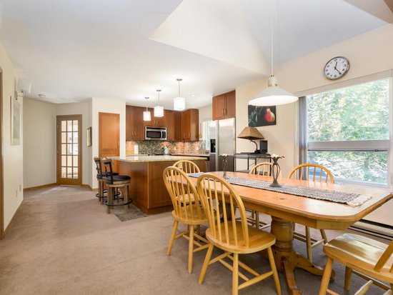 Whistler 3 Bedroom Accommodation - Snowgoose - #17