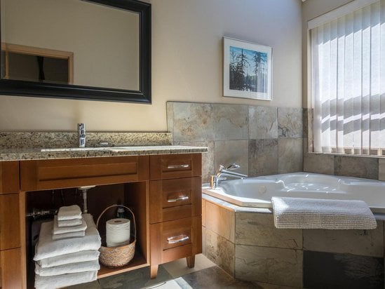 Whistler 3 Bedroom Accommodation - Snowgoose - #17