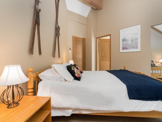 Whistler 3 Bedroom Accommodation - Snowgoose - #17