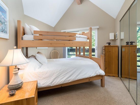 Whistler 3 Bedroom Accommodation - Snowgoose - #17