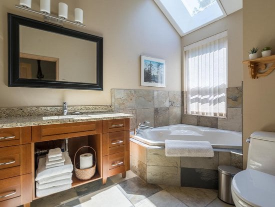 Whistler 3 Bedroom Accommodation - Snowgoose - #17