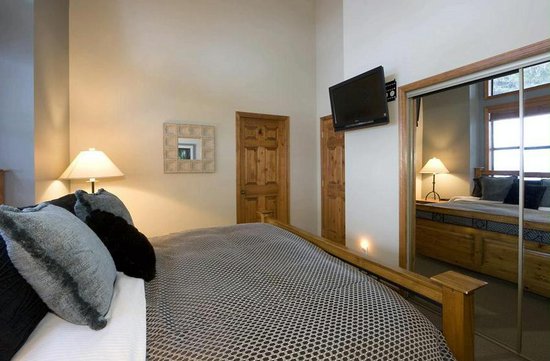 Whistler 5 Bedroom Accommodation - Northern Lights - #1706