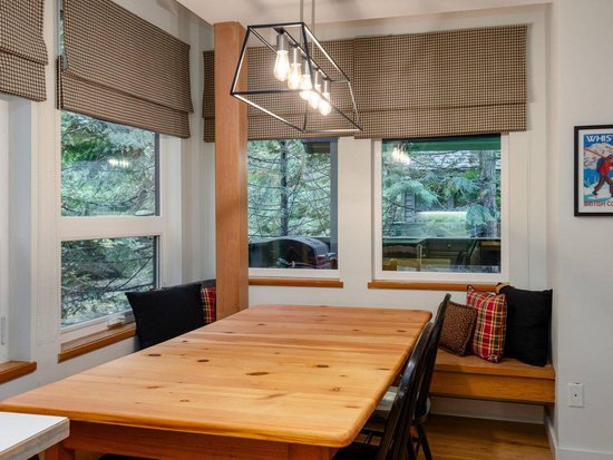 Whistler 5 Bedroom Accommodation - Snowgoose - #1725