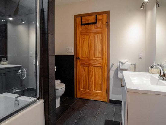 Whistler 5 Bedroom Accommodation - Snowgoose - #1725