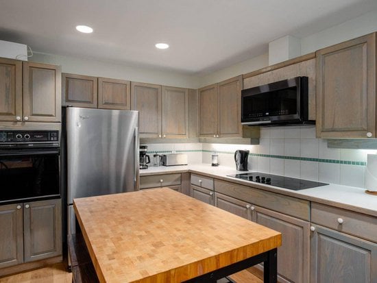 Whistler 5 Bedroom Accommodation - Snowgoose - #1725