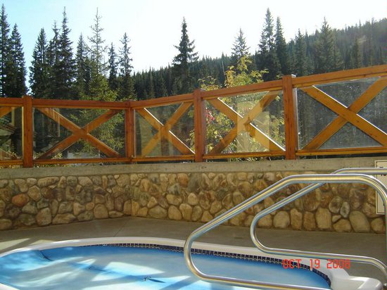 Sun Peaks 2 Bedroom Accommodation - Fireside Lodge - #1750 Sun Peaks 2 Bedroom Accommodation - Fireside Lodge - #1750