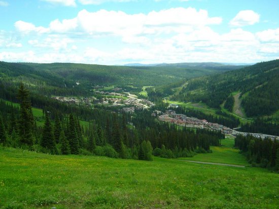 Sun Peaks 2 Bedroom Accommodation - Fireside Lodge - #1750 Sun Peaks 2 Bedroom Accommodation - Fireside Lodge - #1750