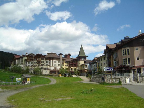 Sun Peaks 2 Bedroom Accommodation - Fireside Lodge - #1750 Sun Peaks 2 Bedroom Accommodation - Fireside Lodge - #1750