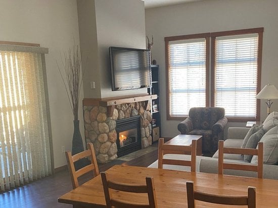 Sun Peaks 2 Bedroom Accommodation - Fireside Lodge - #1750