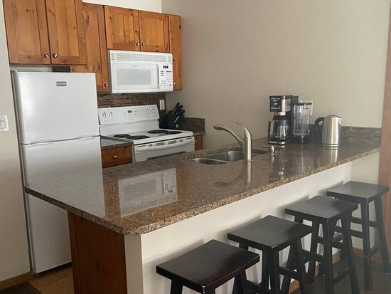 Sun Peaks 2 Bedroom Accommodation - Fireside Lodge - #1750