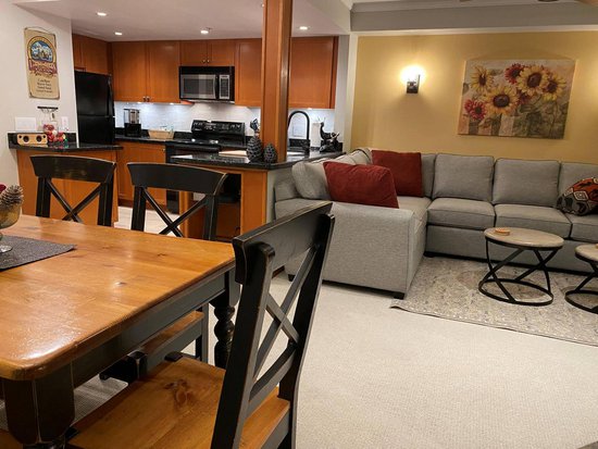 2 Bedroom Whistler Vacation Rental - Stoney Creek - Lagoons