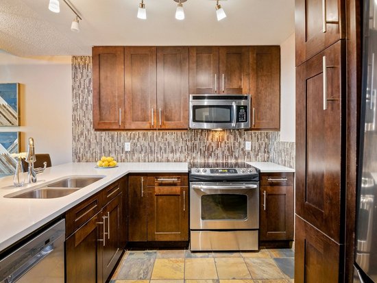 Whistler 3 Bedroom Accommodation - Glacier Lodge - #1839 Whistler 3 Bedroom Accommodation - Glacier Lodge - #1839