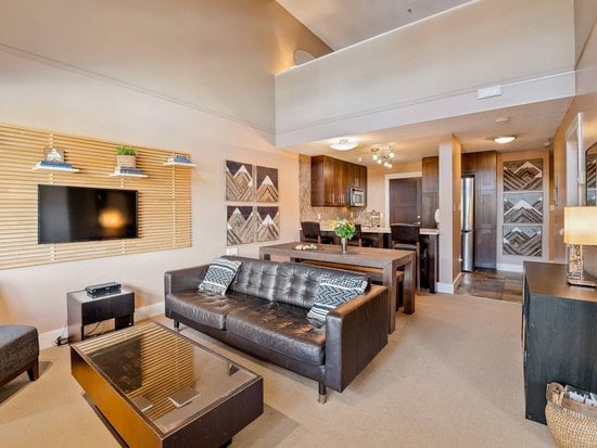 Whistler 3 Bedroom Accommodation - Glacier Lodge - #1839 Whistler 3 Bedroom Accommodation - Glacier Lodge - #1839