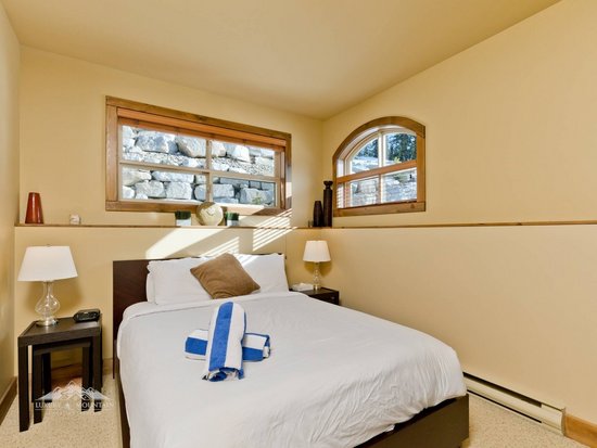 Big White 3 Bedroom Accommodation - Southpoint - #1853