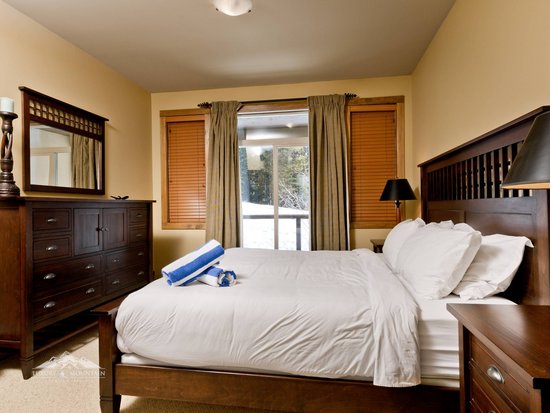 Big White 3 Bedroom Accommodation - Southpoint - #1853