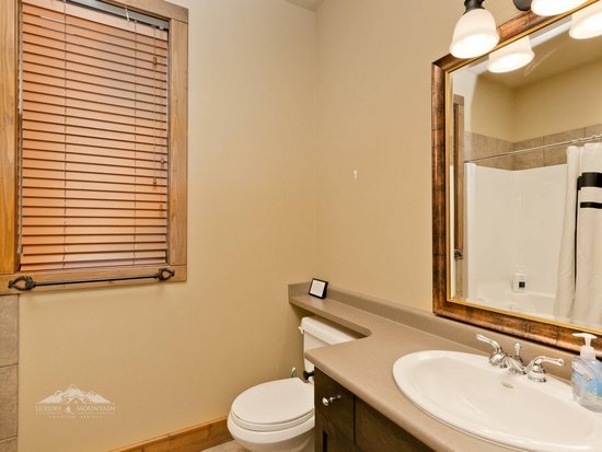 Big White 3 Bedroom Accommodation - Southpoint - #1853