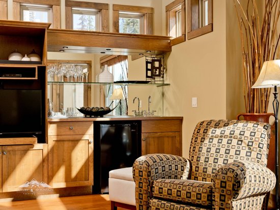 Big White 3 Bedroom Accommodation - Southpoint - #1853