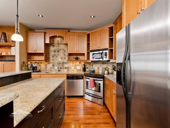 Big White 2 Bedroom Accommodation - Southpoint - #1854