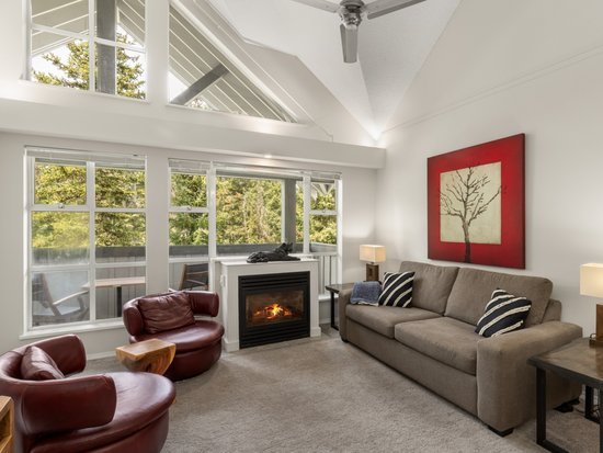 Whistler 2 Bedroom Accommodation - Glacier Lodge - #1857