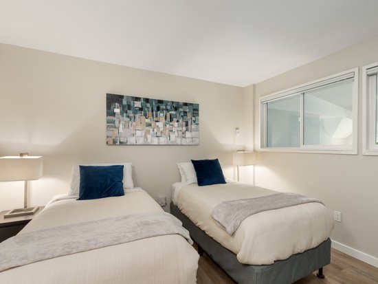 Whistler 2 Bedroom Accommodation - Glacier Lodge - #1857