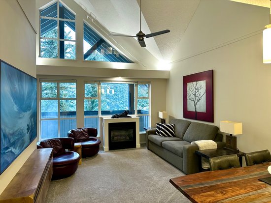 Whistler 2 Bedroom Accommodation - Glacier Lodge - #1857