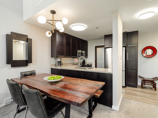 Whistler 2 Bedroom Accommodation - Glacier Lodge - #1857