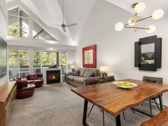 Whistler 2 Bedroom Accommodation - Glacier Lodge - #1857