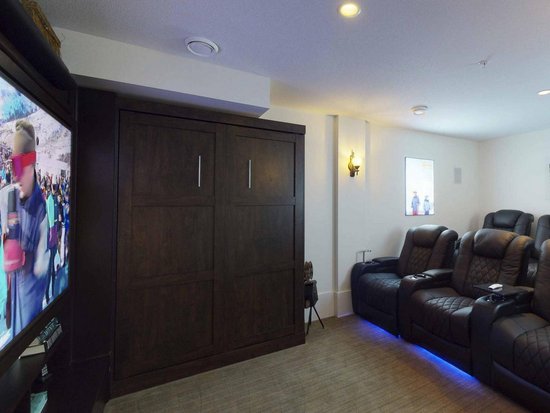 Big White 6 Bedroom Accommodation - The Edge - #1882