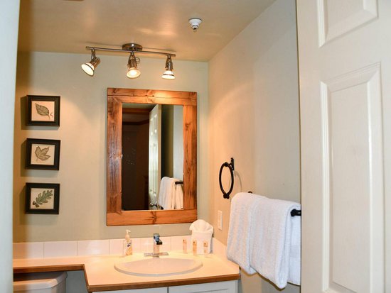 Whistler 2 Bedroom Accommodation - Aspens - #1939 Whistler 2 Bedroom Accommodation - Aspens - #1939