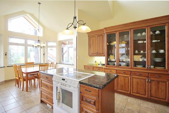 Kicking Horse 5 Bedroom Accommodation - Purcell Woods - #2018